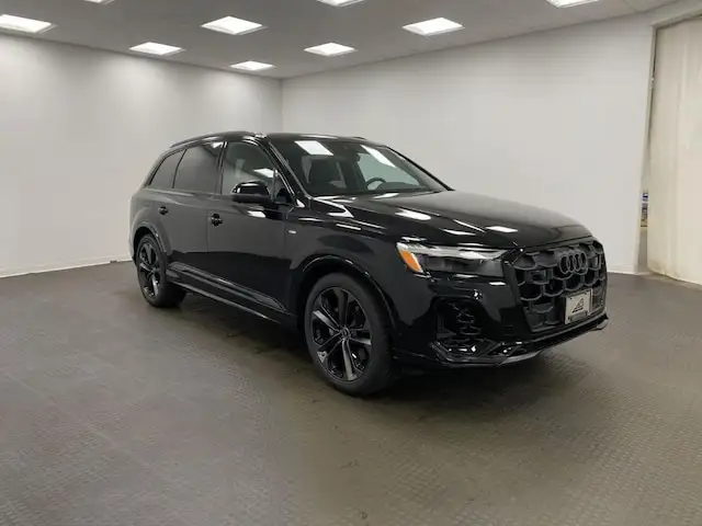 2026 Audi Q7 55 S Line Premium Plus quattro Tiptronic's photo