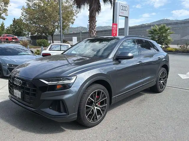 2020 Audi Q8 55 Premium Plus Tiptonic quattro's photo