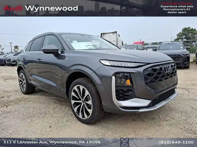 2026 Audi Q3 S line quattro's photo