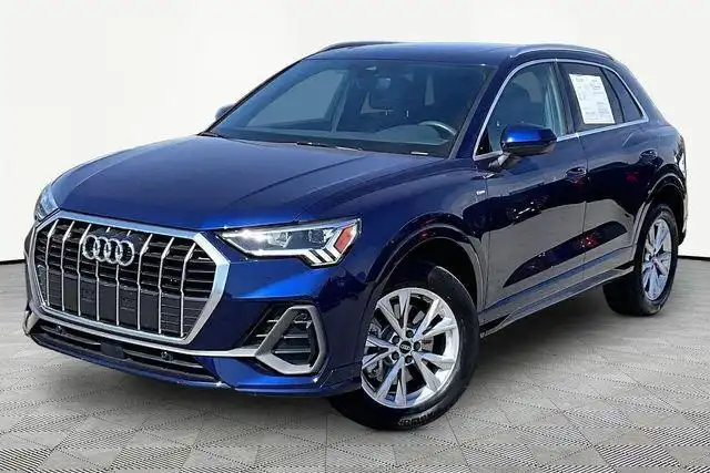 2025 Audi Q3 45 TFSI S Line Premium quattro's photo
