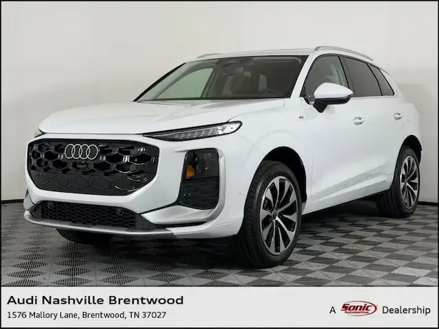 2026 Audi Q3 S line quattro's photo