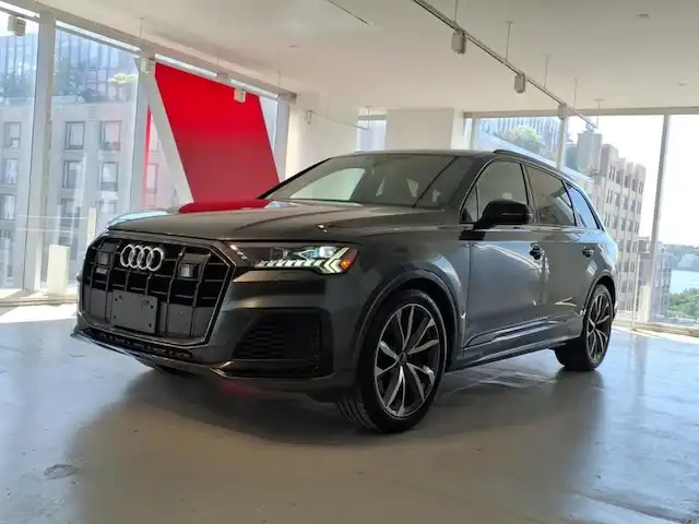 2023 Audi SQ7 Prestige quattro Tiptronic's photo