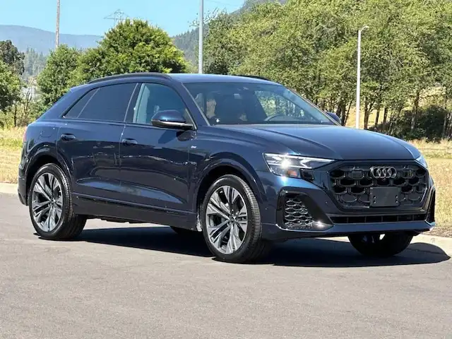 2026 Audi Q8 55 Prestige quattro Tiptonic's photo