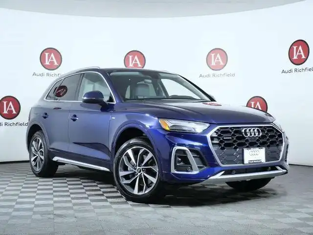 2023 Audi Q5 45 Premium Plus's photo