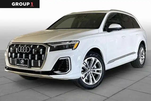 2025 Audi Q7 55 Premium Plus quattro Tiptronic's photo