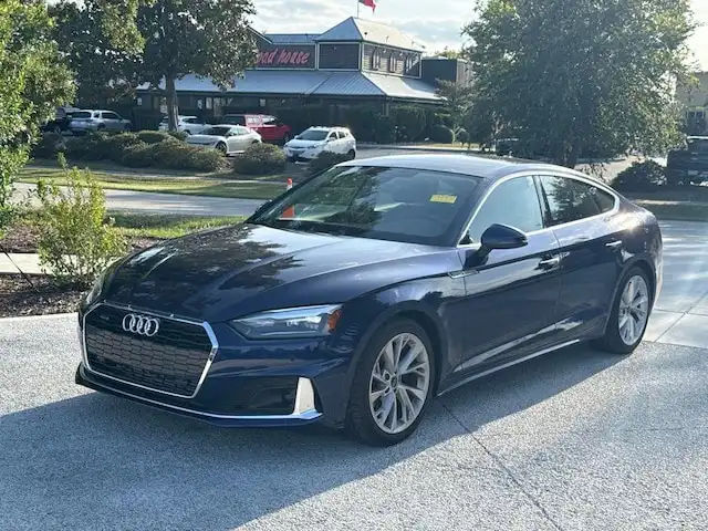 2022 Audi A5 Sportback 40 Premium quattro S tronic's photo