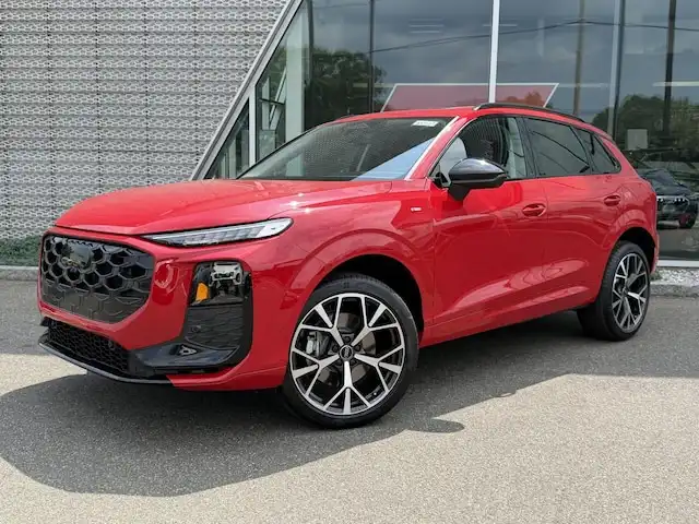 2026 Audi Q3 S line quattro's photo