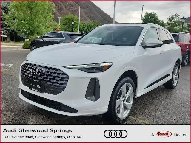 2025 Audi Q5 40 Premium Plus's photo