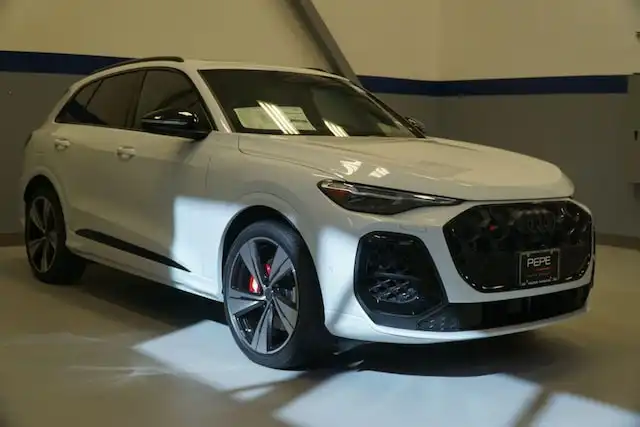2026 Audi SQ5 Premium Plus quattro's photo