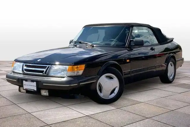 1988 Saab 900's photo