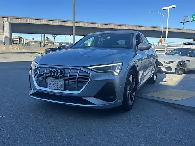 2023 Audi e-tron Sportback 95 kWh Premium Plus quattro's photo