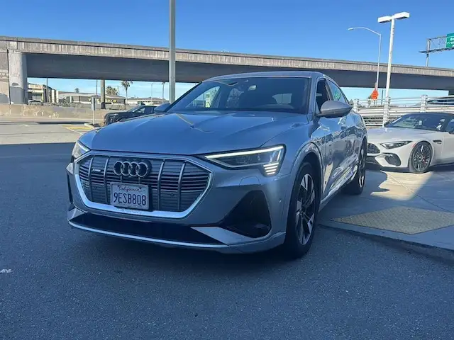 2023 Audi e-tron Sportback 95 kWh Premium Plus quattro's photo