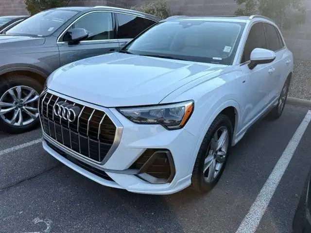 2020 Audi Q3 45 TFSI S Line Premium quattro's photo