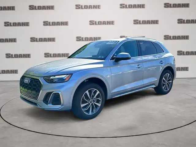 2023 Audi Q5 45 Premium's photo