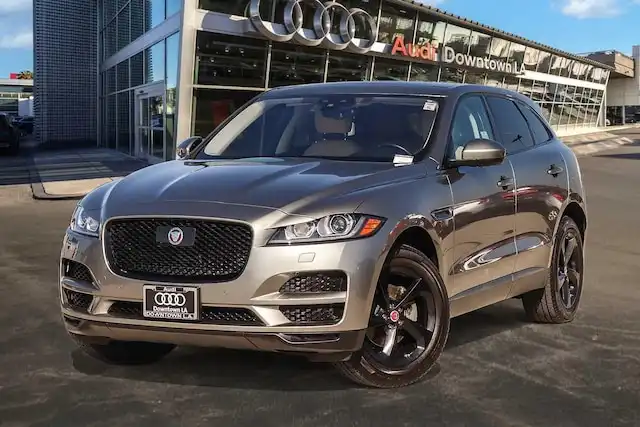2020 Jaguar F-PACE 25t Premium AWD's photo
