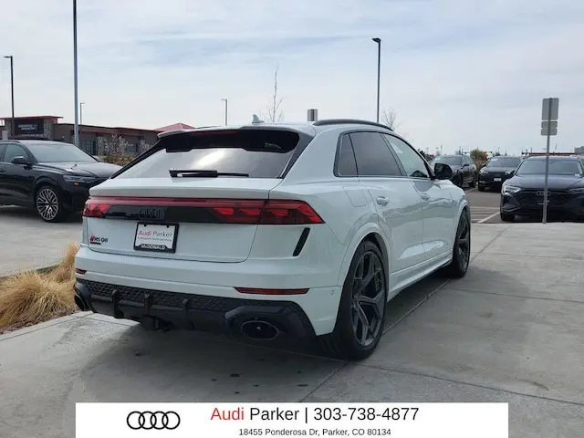 2026 Audi RS Q8 Base photo 3