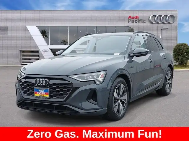 2024 Audi Q8 e-tron 114 kWh Premium quattro 55's photo