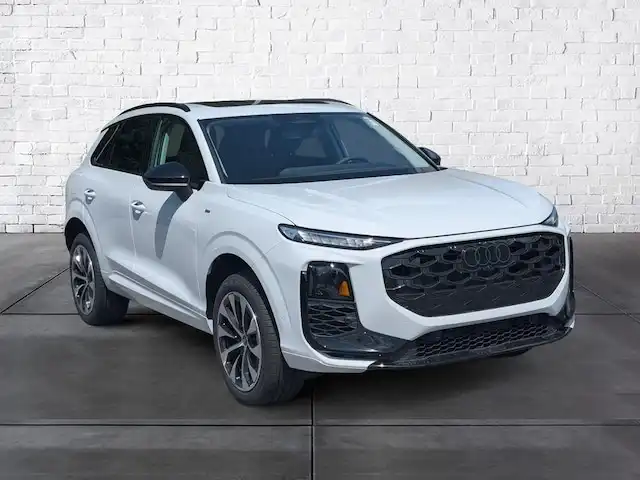 2026 Audi Q3 S line quattro's photo