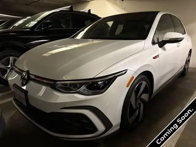 2023 Volkswagen Golf GTI 2.0T SE 4-door's photo