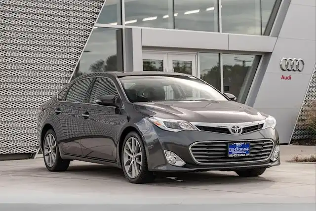 2015 Toyota Avalon XLE Touring's photo