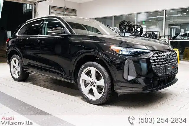 2025 Audi Q5 40 Premium Plus's photo