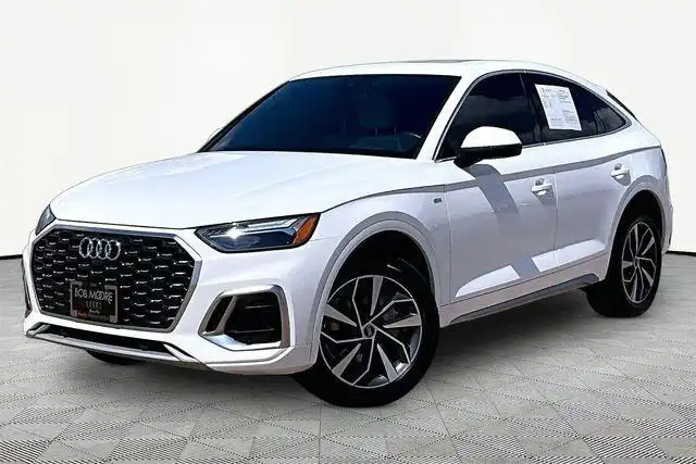 2023 Audi Q5 Sportback 45 Premium Plus's photo