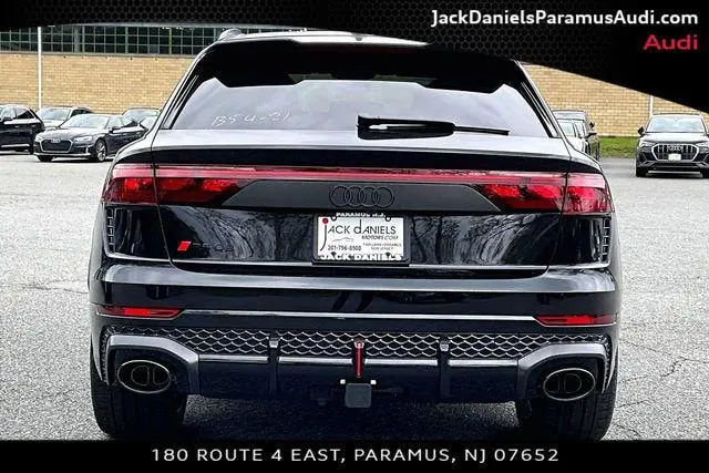 2026 Audi RS Q8 Base photo 4