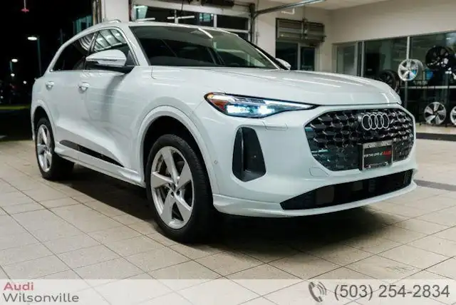 2025 Audi Q5 40 Premium Plus's photo