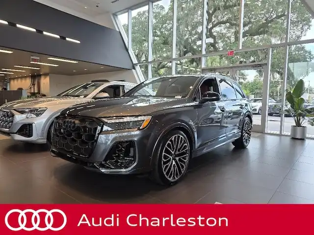 2026 Audi SQ7 Premium Plus quattro Tiptronic's photo