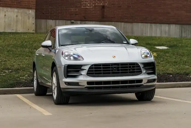 2020 Porsche Macan S's photo