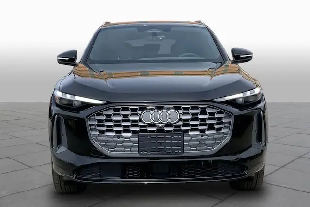 2026 Audi Q5 Premium Plus quattro photo 3