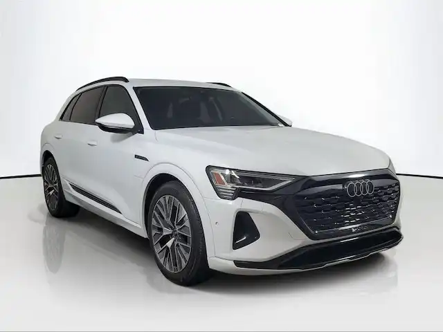 2024 Audi Q8 e-tron 55 114 kWh Prestige quattro's photo