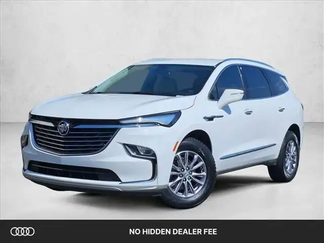 2024 Buick Enclave Essence's photo