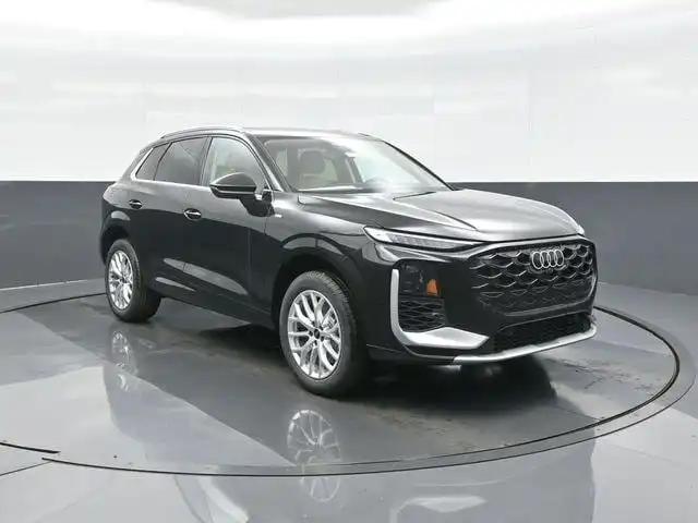 2026 Audi Q3 S line quattro's photo