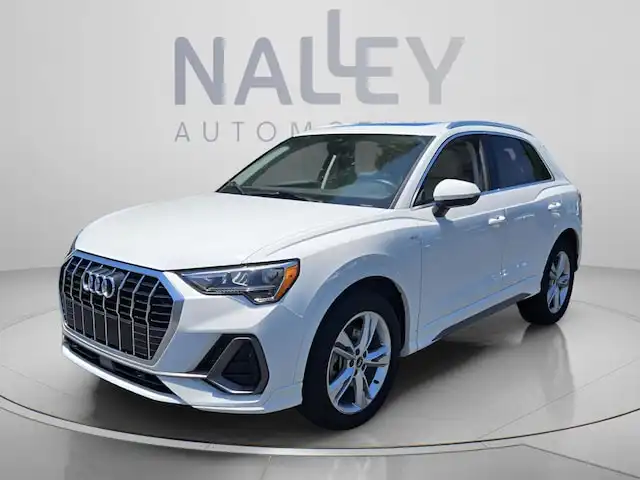 2022 Audi Q3 45 TFSI S Line Premium quattro's photo
