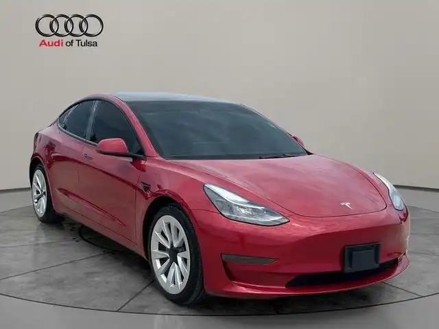 2023 Tesla Model 3 Base's photo