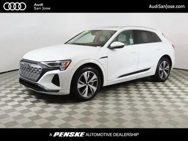 2024 Audi Q8 e-tron 114 kWh Premium Plus quattro 55's photo