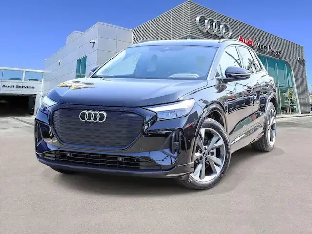 2024 Audi Q4 e-tron 55 Premium quattro's photo