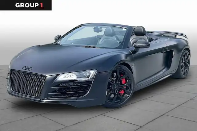 2011 Audi R8 5.2 Spyder quattro R tronic's photo