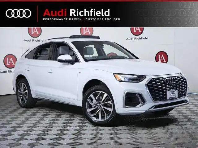 2023 Audi Q5 Sportback 45 Premium Plus's photo
