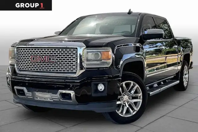 2015 GMC Sierra 4WD Crew Cab Short Box's photo
