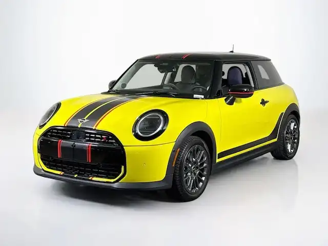 2025 MINI Hardtop Cooper S's photo