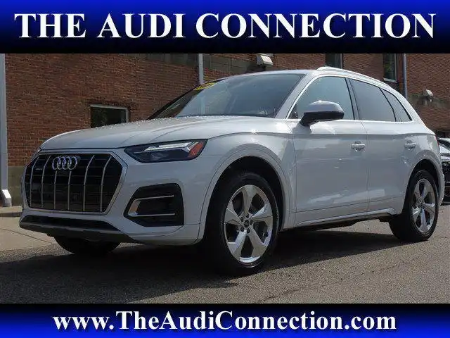 2021 Audi Q5 45 Premium Plus's photo