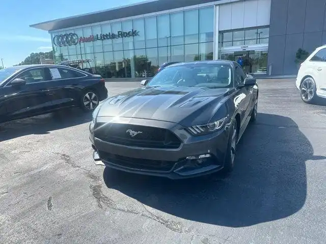 2017 Ford Mustang GT Coupe's photo