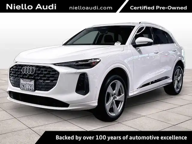 2025 Audi Q5 40 Premium Plus's photo