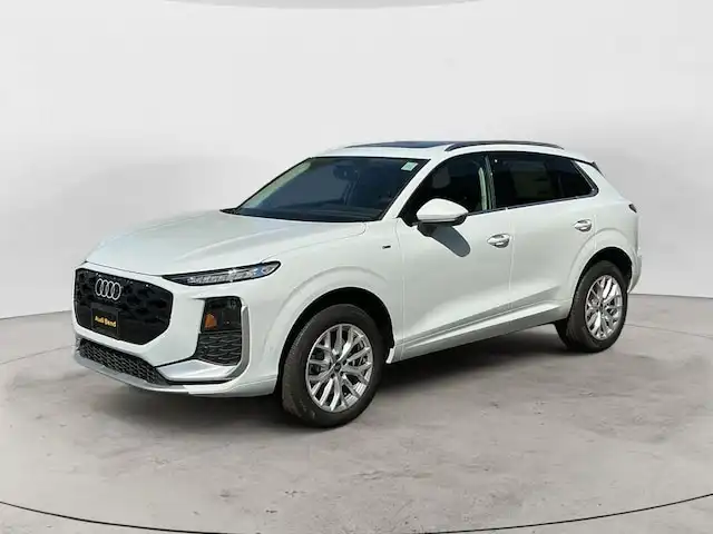 2026 Audi Q3 S Line quattro's photo