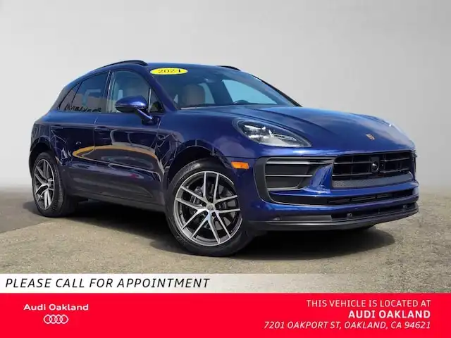 2024 Porsche Macan T's photo