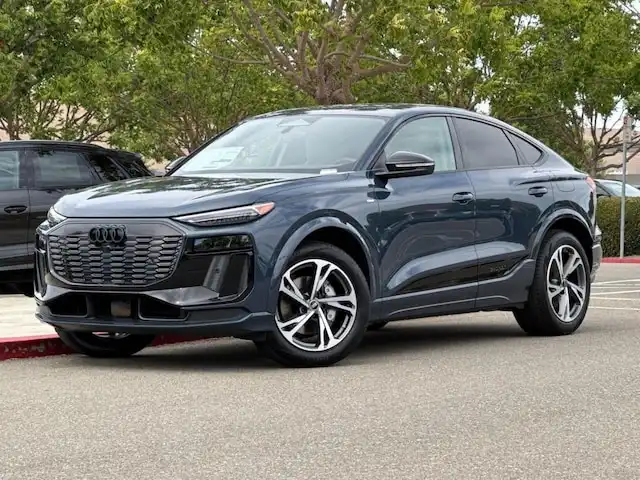 2027 Audi Q6 Sportback e-tron Premium Plus quattro's photo