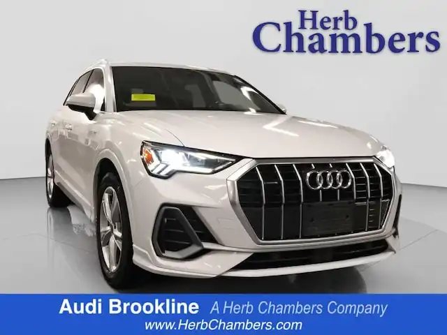 2021 Audi Q3 45 TFSI S Line Premium Plus quattro's photo