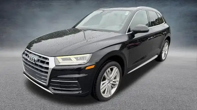 2018 Audi Q5 2.0T quattro S tronic Premium Plus's photo